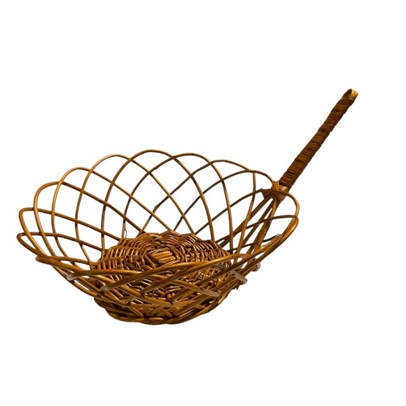VINTAGE! Boho Natural Woven Round Wicker Fruit Basket With Handle Yugoslavia - Picture 2 of 12